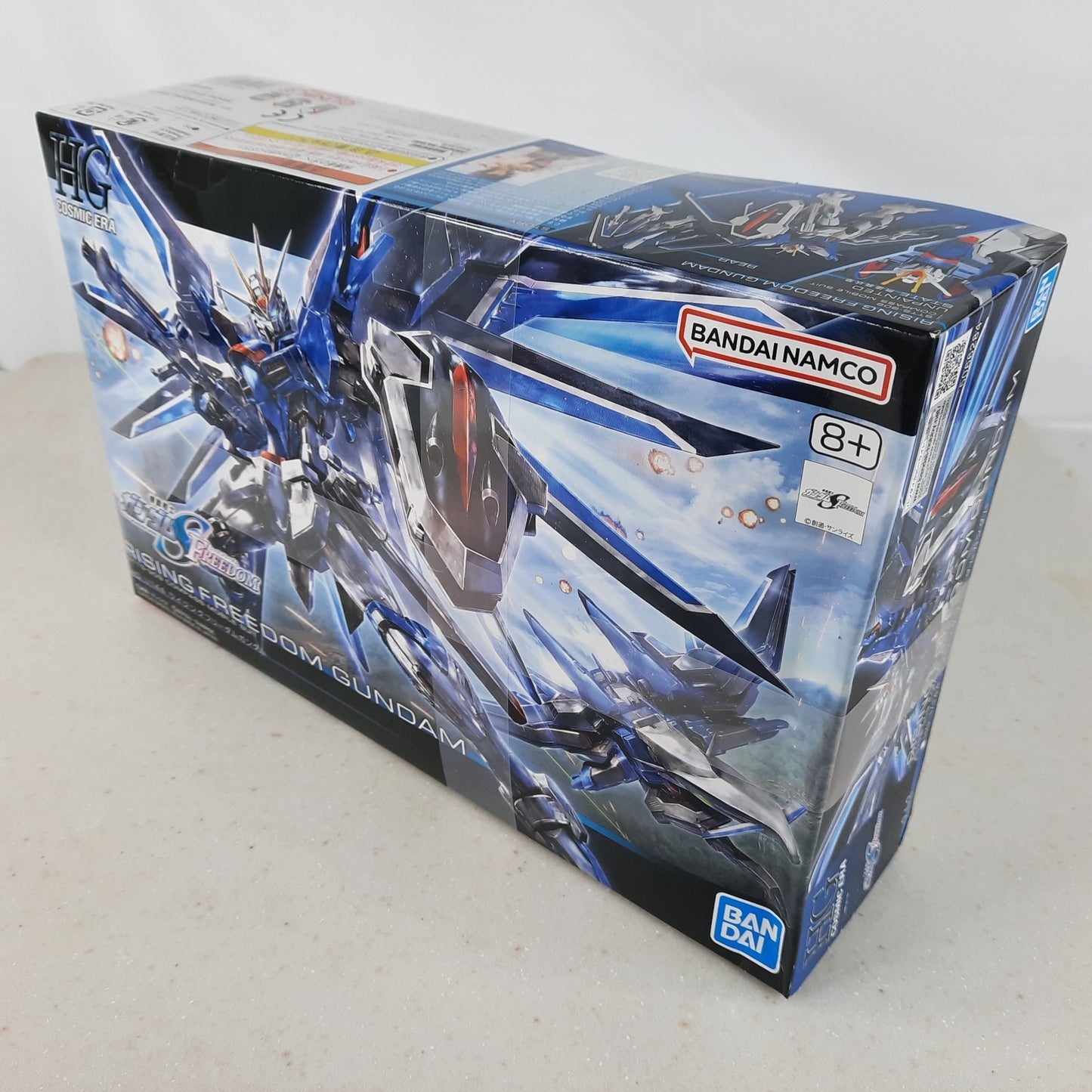 BANDAI HG Rising Freedom Gundam HGCE 1:144 model kit DISTRESSED BOX