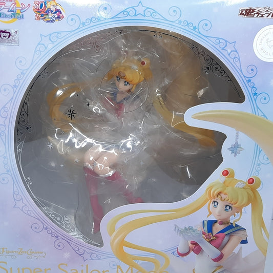 BANDAI Super Sailor Moon Bright Legendary Silver Crystal Figuarts Zero figure