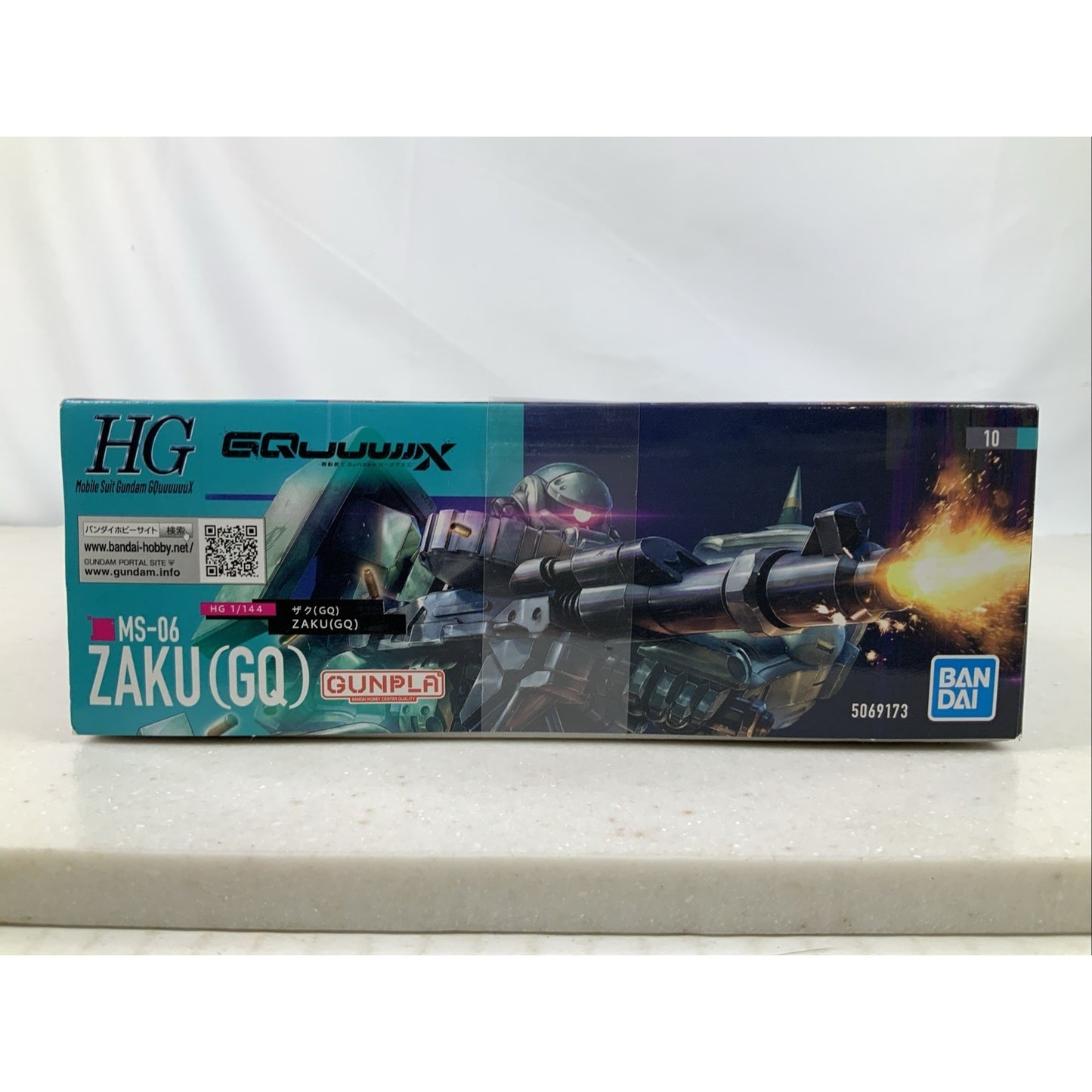 BANDAI GQ Zaku Gundam GQuuuuuuX HG MS-06 1:144 model kit DISTRESSED BOX