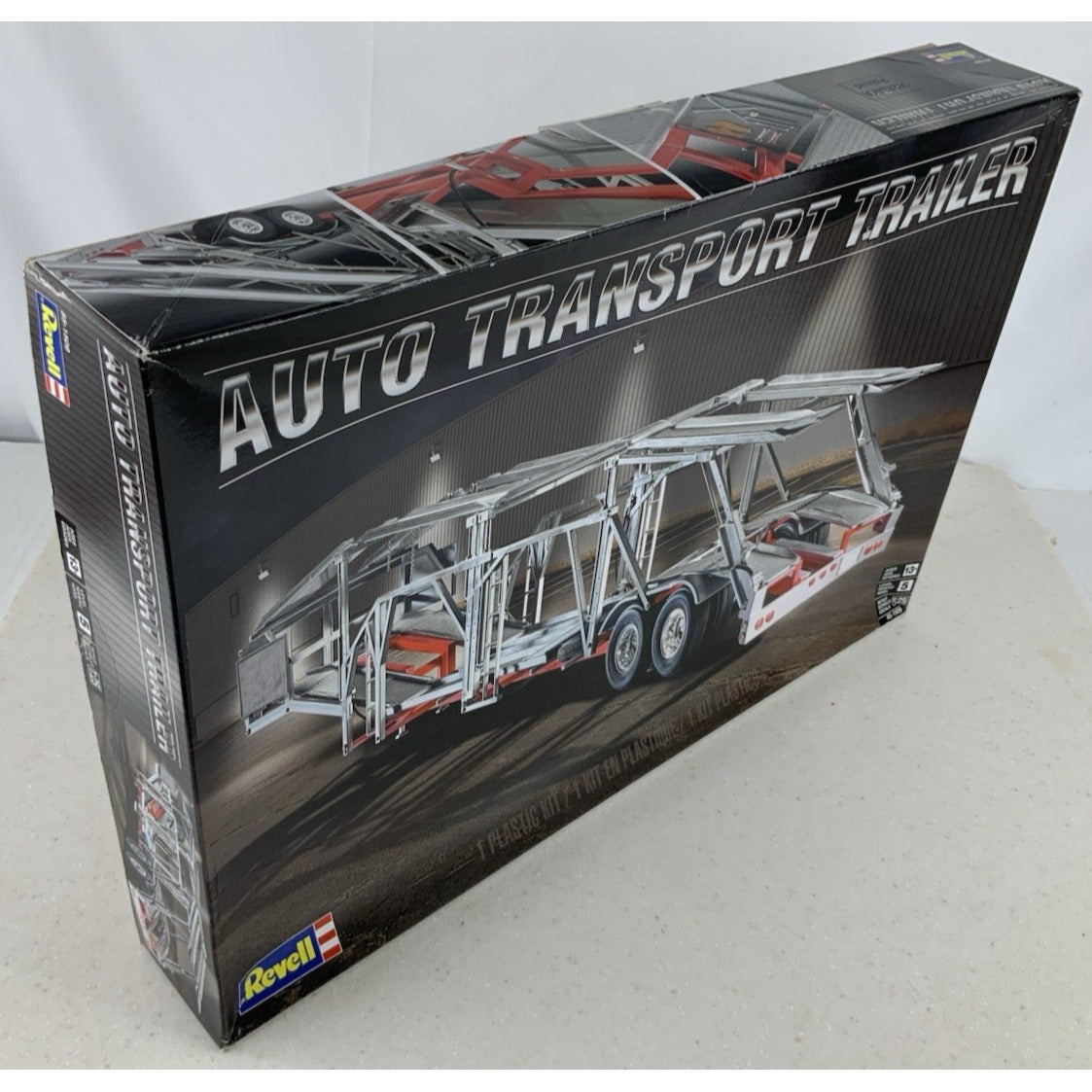 REVELL Auto Transport Trailer 1:25 model kit DISTRESSED BOX