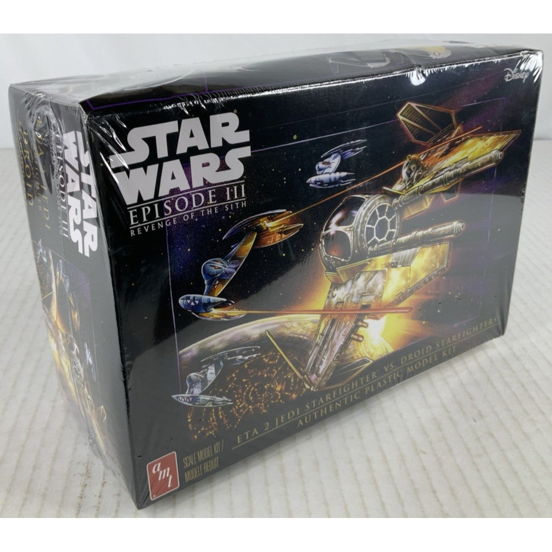 AMT Eta 2 Jedi Starfighter vs Droid Revenge Sith 1:48 model kit DISTRESSED BOX