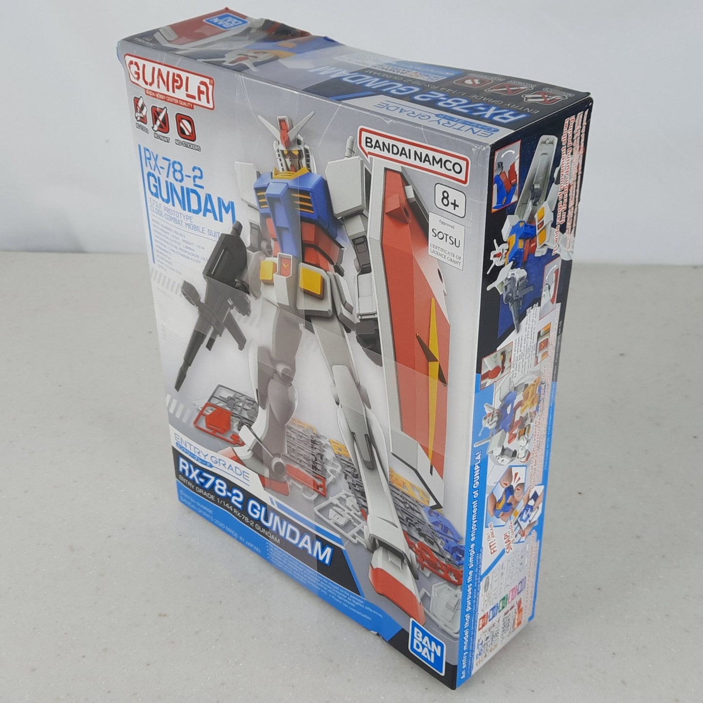 BANDAI RX-78-2 Gundam Entry Grade Gunpla 1:144 model kit DISTRESSED BOX