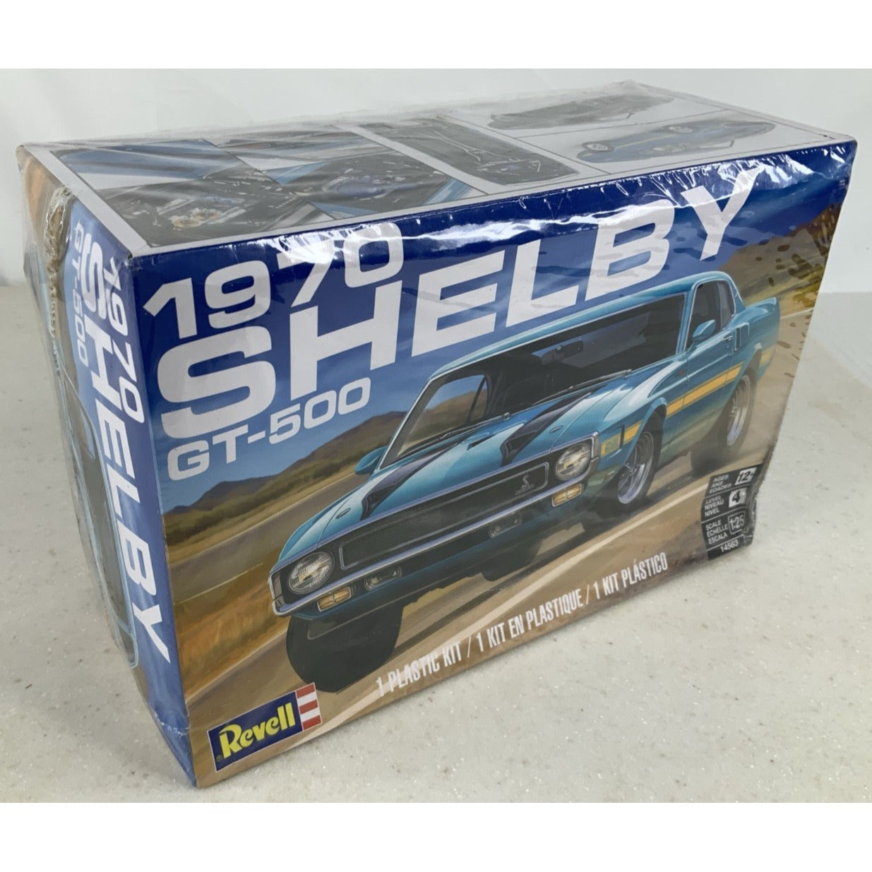 REVELL 1970 Shelby GT-500 70 1:25 model kit DISTRESSED BOX