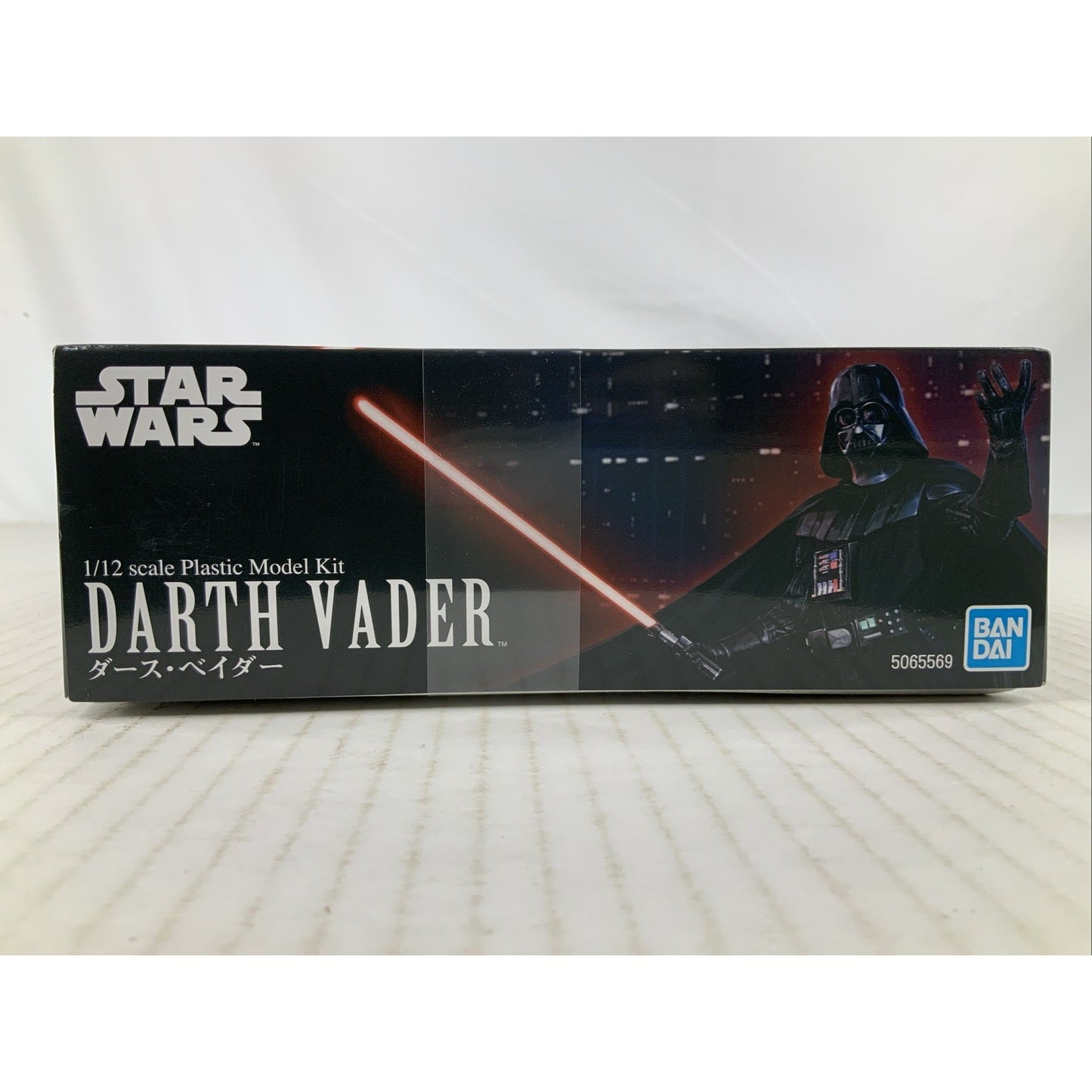 BANDAI Star Wars Darth Vader figure 1:12 scale model kit DISTRESSED BOX