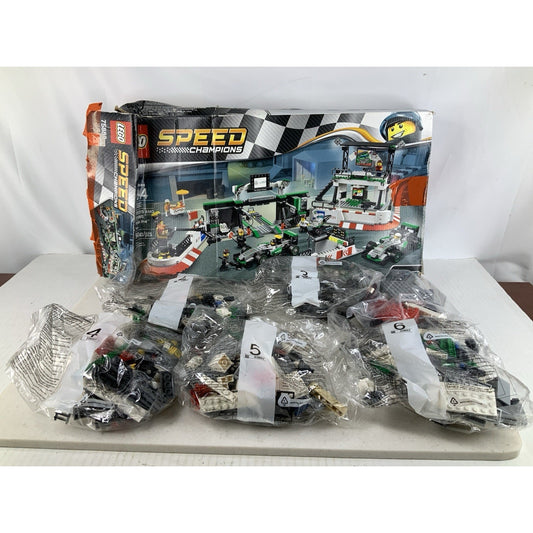 LEGO Speed Champions 75883 Mercedes AMG Petronas F1 Team  Incomplete