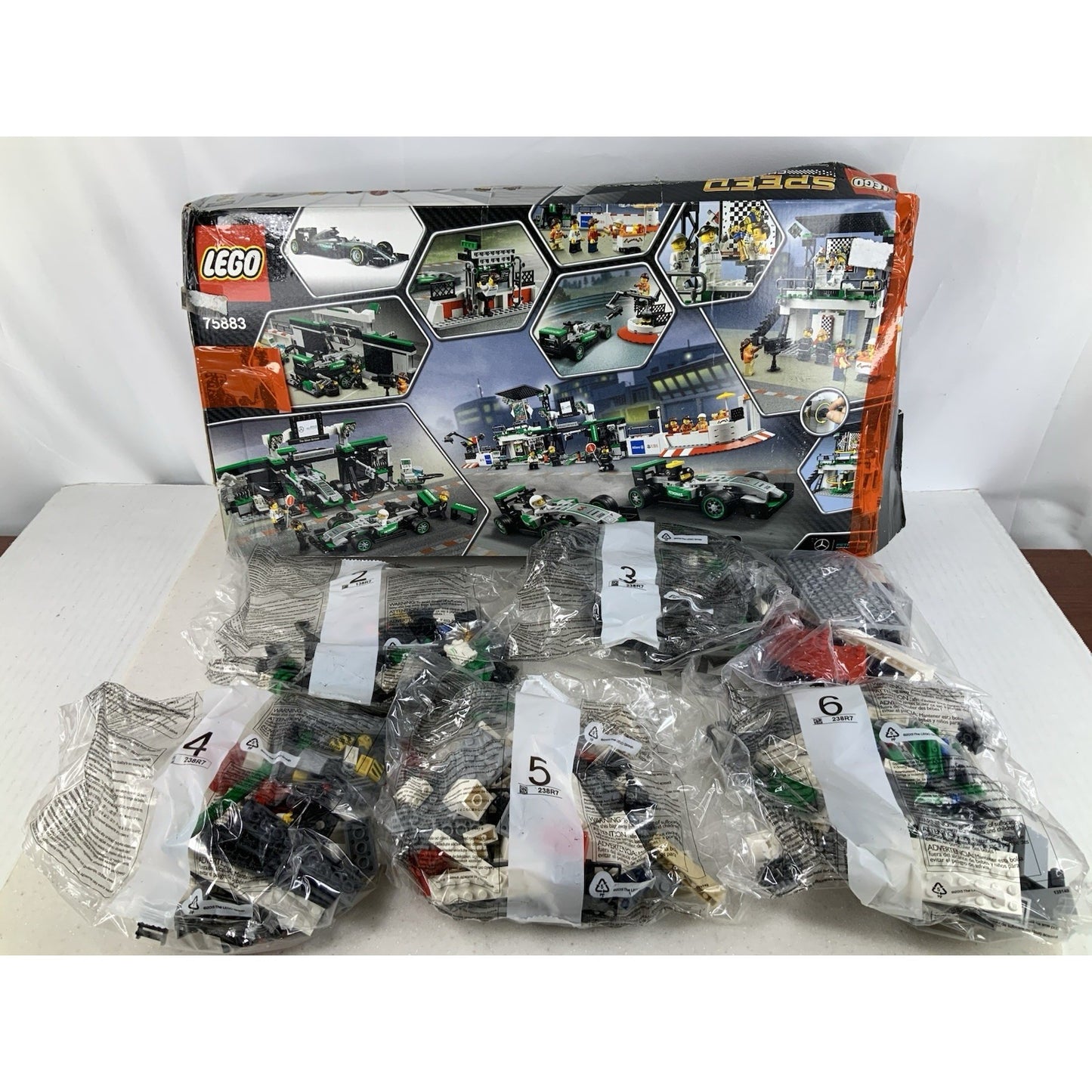 LEGO Speed Champions 75883 Mercedes AMG Petronas F1 Team  Incomplete