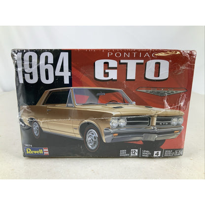 REVELL 1964 Pontiac GTO 1:24 model kit DISTRESSED BOX