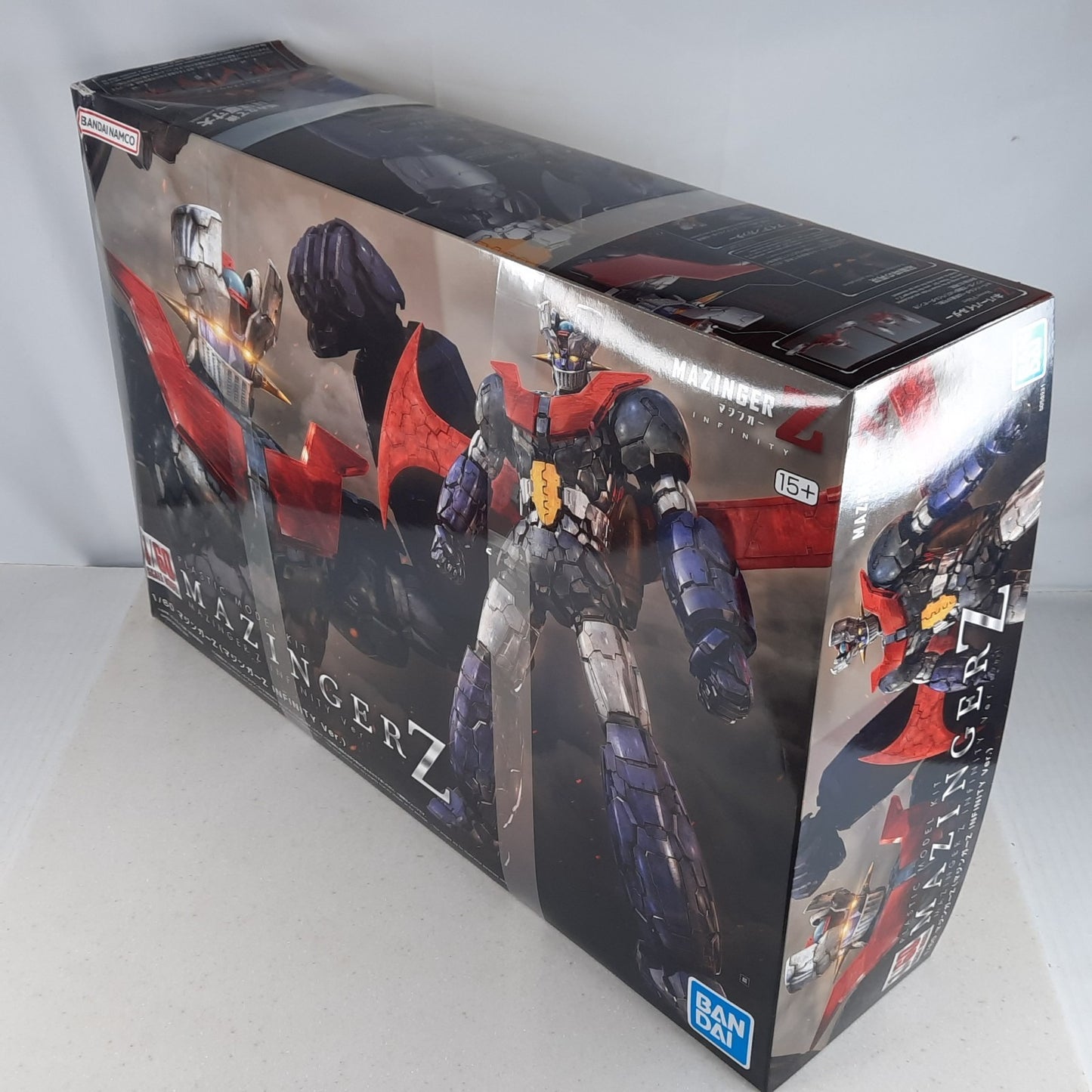 BANDAI Mazinger Z Infinity Ver. 1:60 model kit DISTRESSED BOX