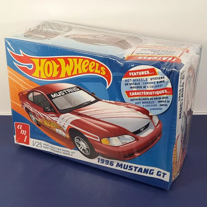 AMT 1996 Hot Wheels Ford Mustang GT Snap Plastic Model Car Kit 1:25 DISTRESSED