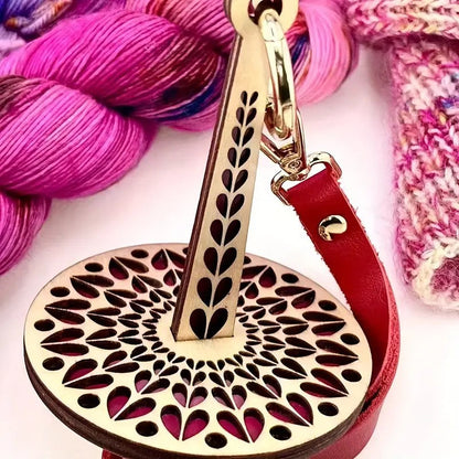 Mini Minder Travel Holder Yarn Knitting Crochet Red Hearts w/ wrist strap