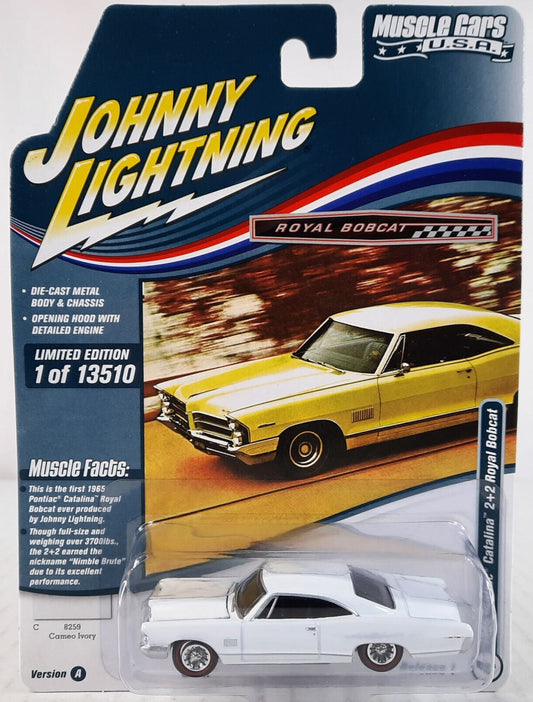 Johnny Lightning Muscle Cars USA 1965 Pontiac Catalina 2+2 Royal Bobcat #4 2022 JL