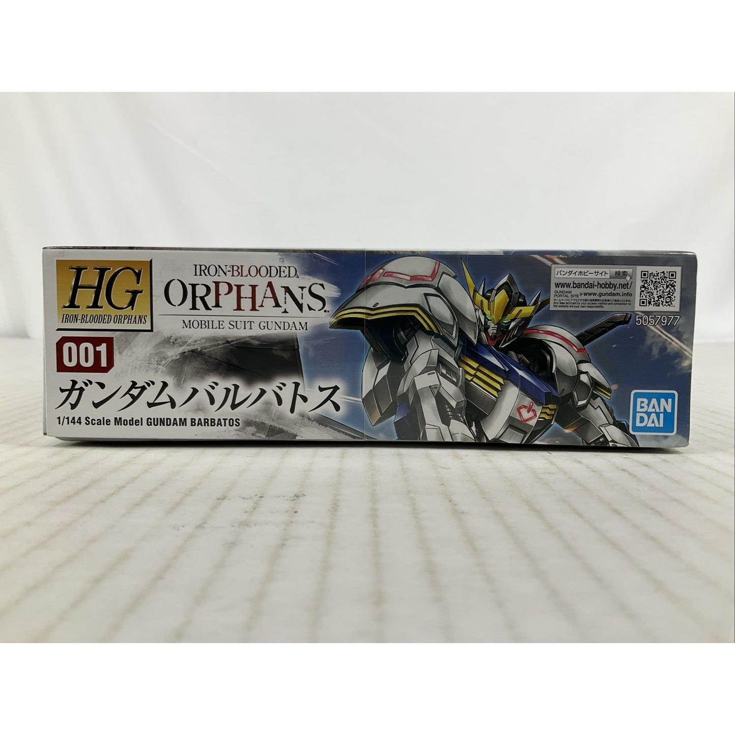 BANDAI HG Gundam Barbatos IBO 1:144 model kit DISTRESSED BOX