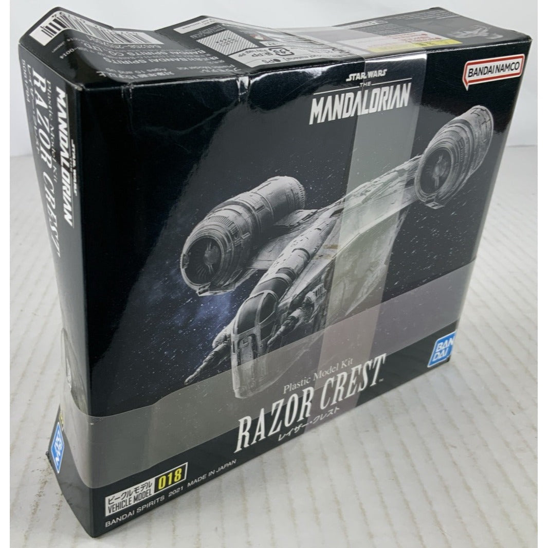 BANDAI Star Wars Razor Crest The Mandalorian 018 model kit DISTRESSED BOX
