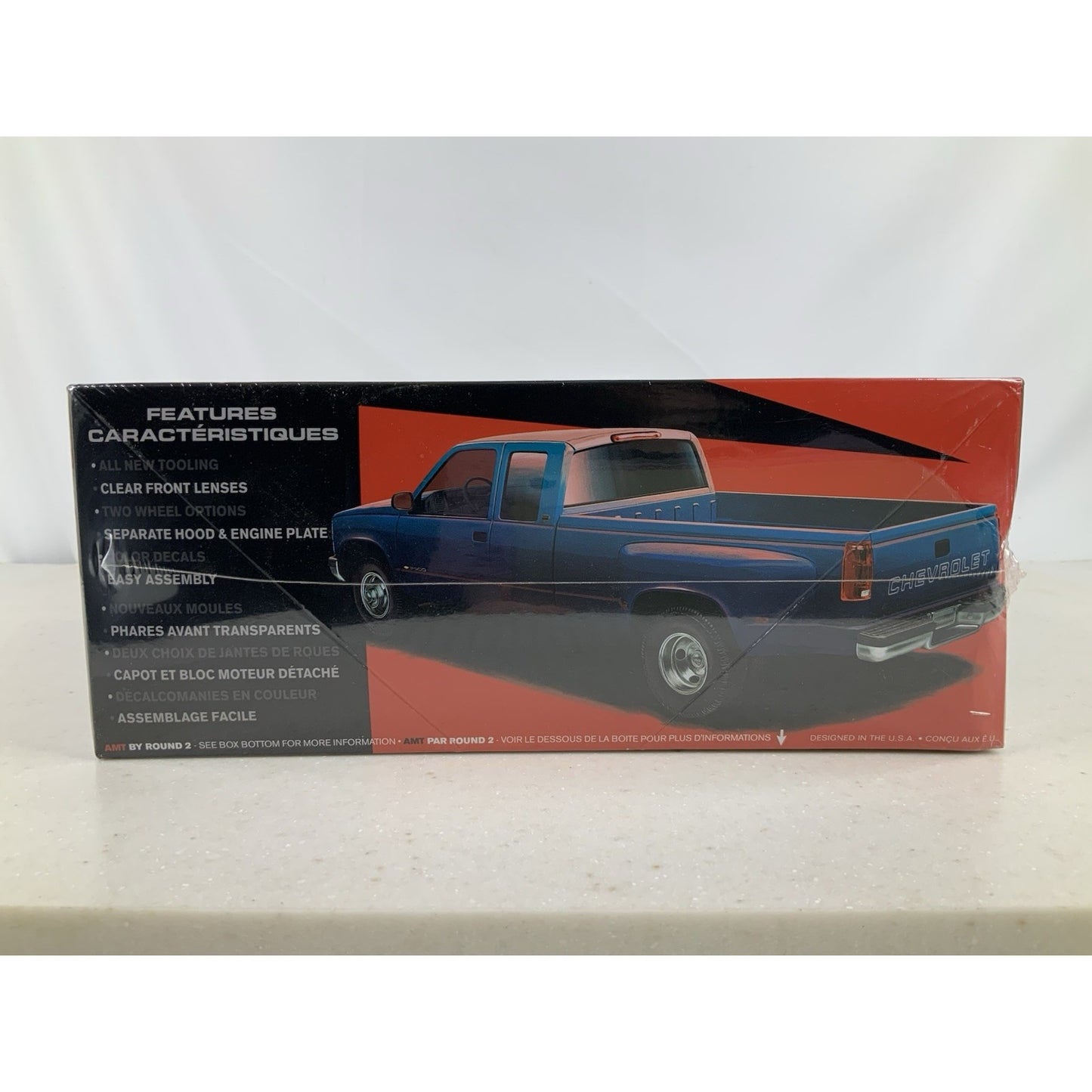 AMT 1996 Chevrolet C3500 Dually extended cab truck 1:25 model kit DISTRESSED BOX