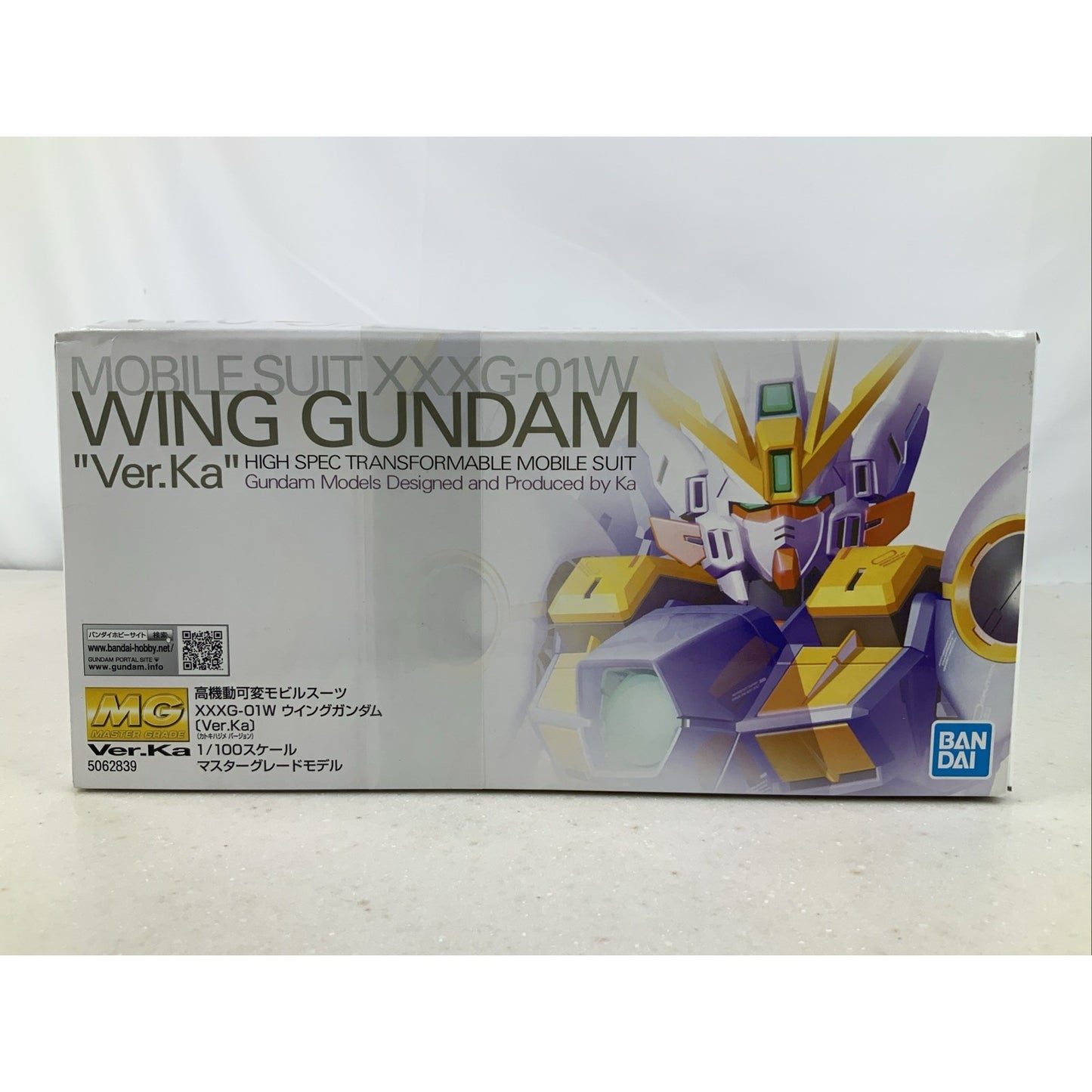BANDAI MG Wing Gundam Ver.Ka Gundam Wing XXXG-01W 1/100 model kit DISTRESSED BOX