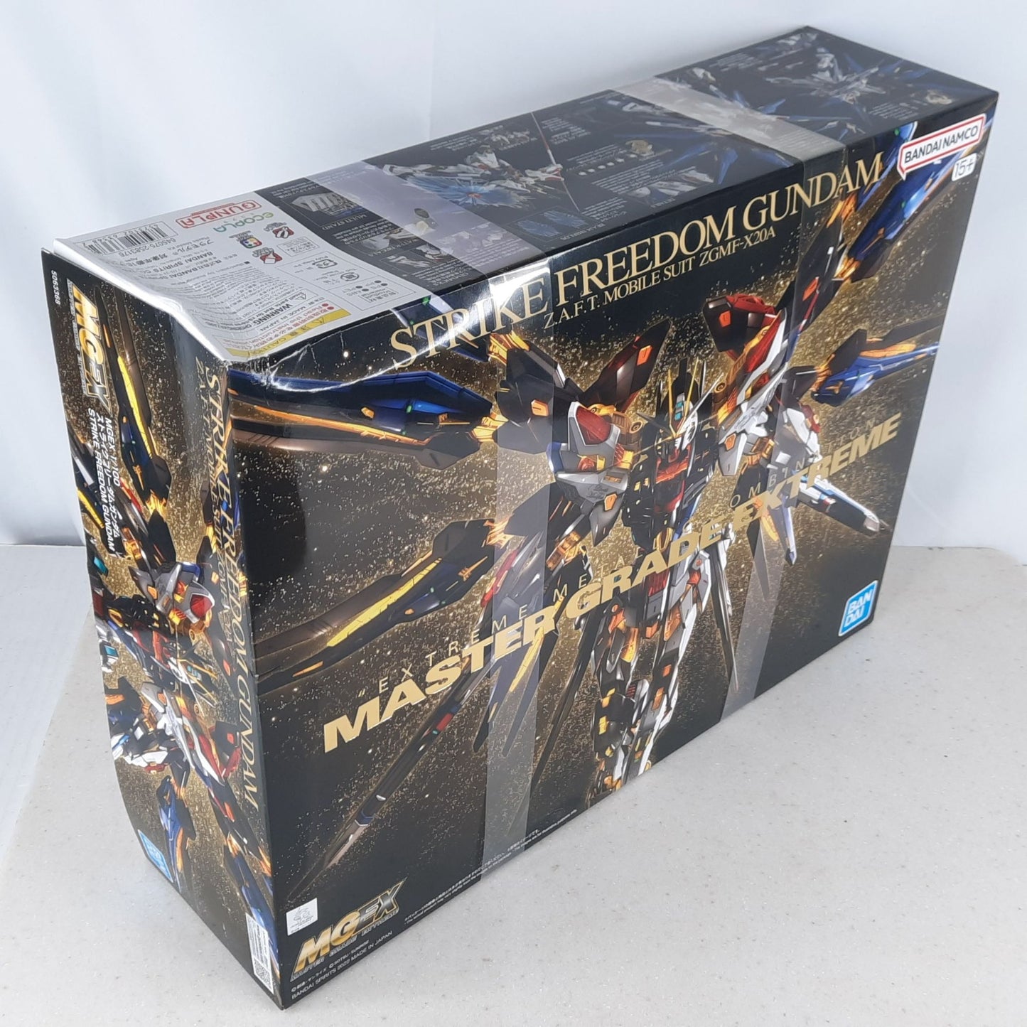 BANDAI MG EX Strike Freedom Gundam master grade extreme model kit DISTRESSED BOX