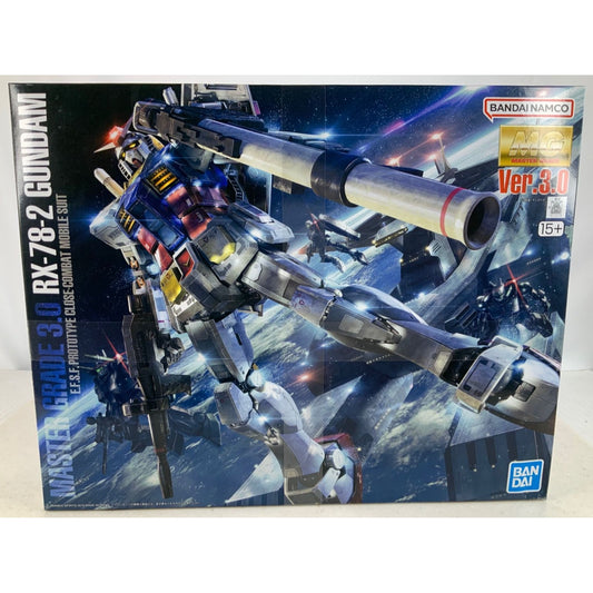 BANDAI MG RX-78-2 Gundam Ver. 3.0 1:100 model kit DISTRESSED BOX