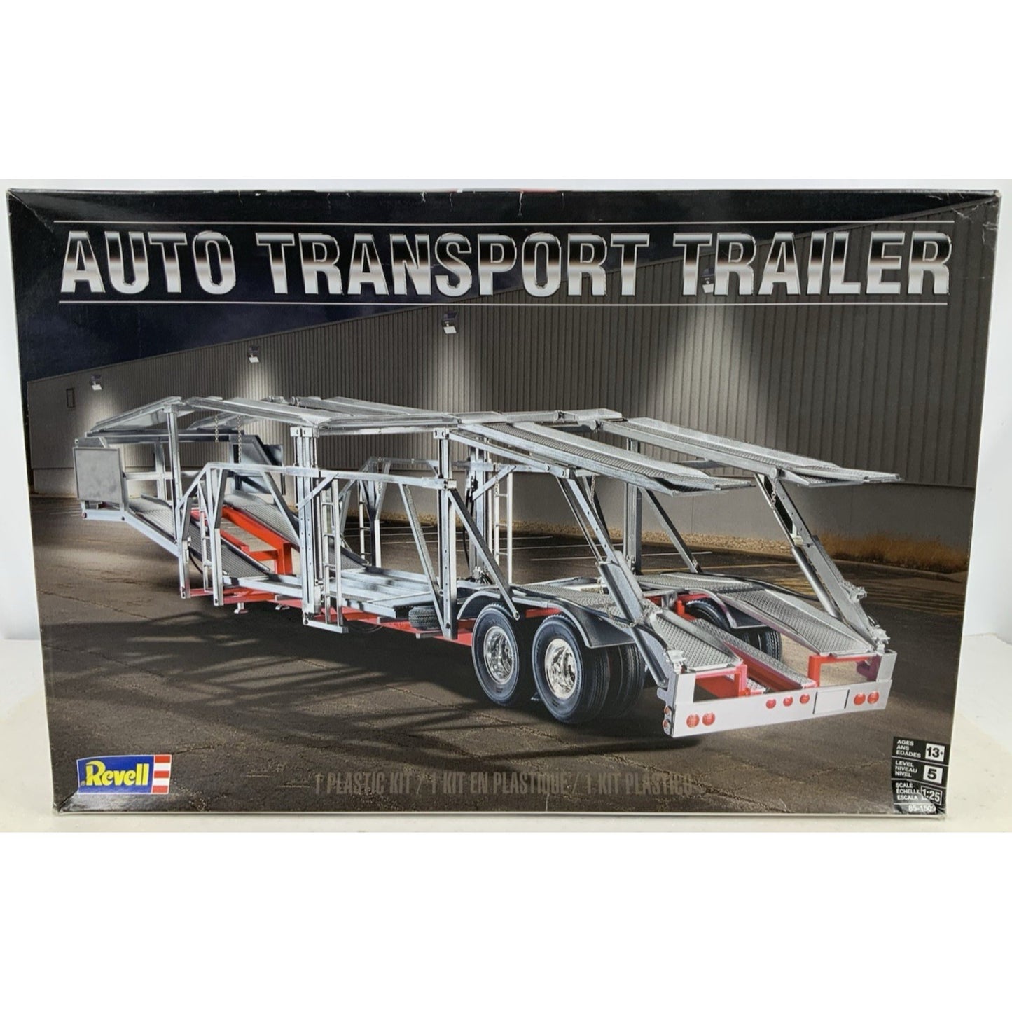 REVELL Auto Transport Trailer 1:25 model kit DISTRESSED BOX