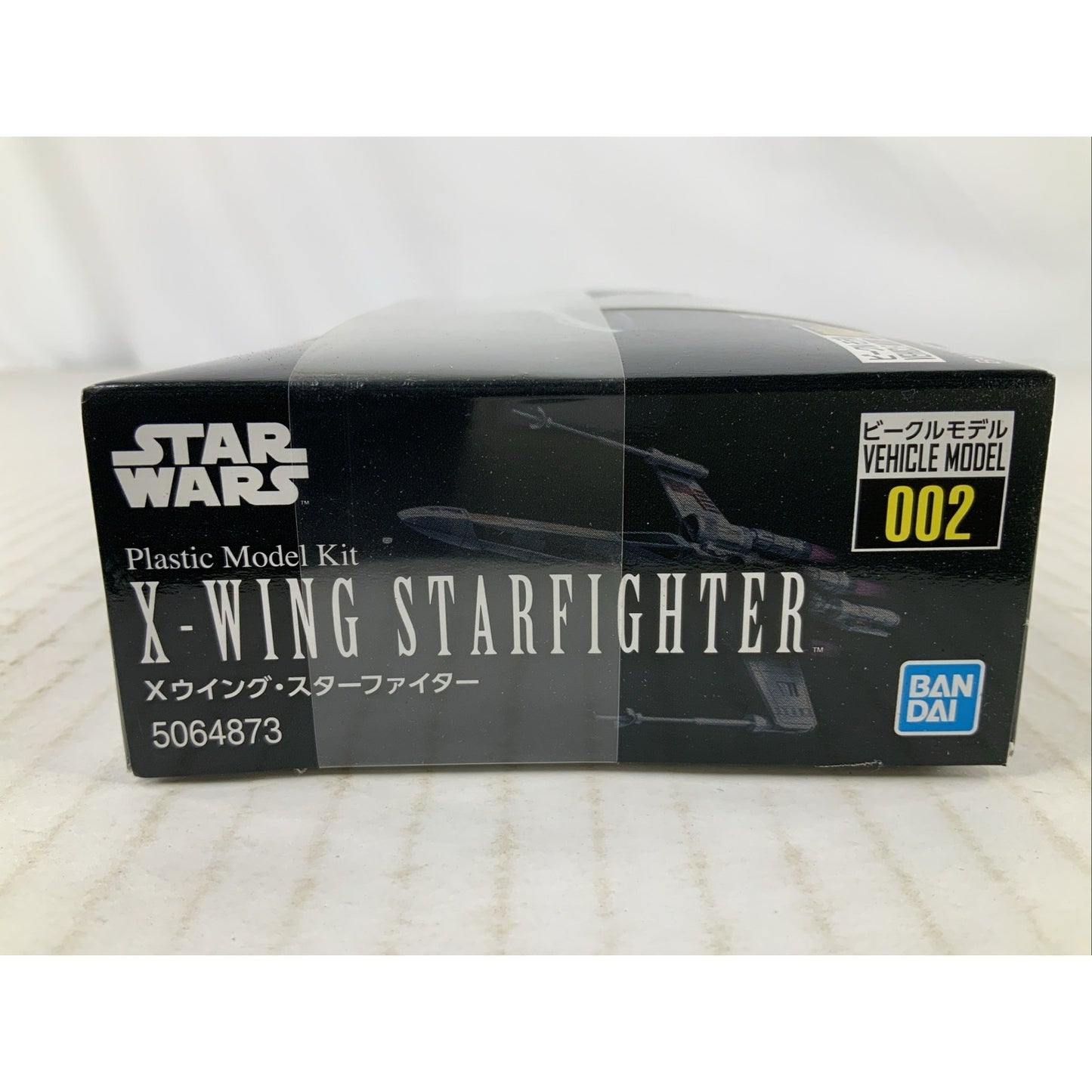 BANDAI Star Wars X-Wing Starfighter 002 1:144 model kit DISTRESSED BOX