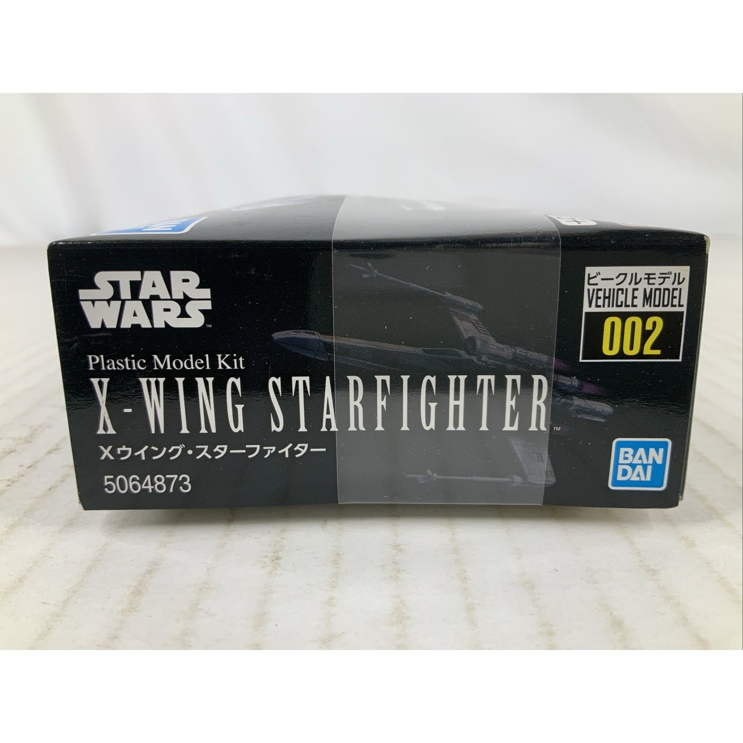 BANDAI Star Wars X-Wing Starfighter 002 1:144 model kit DISTRESSED BOX