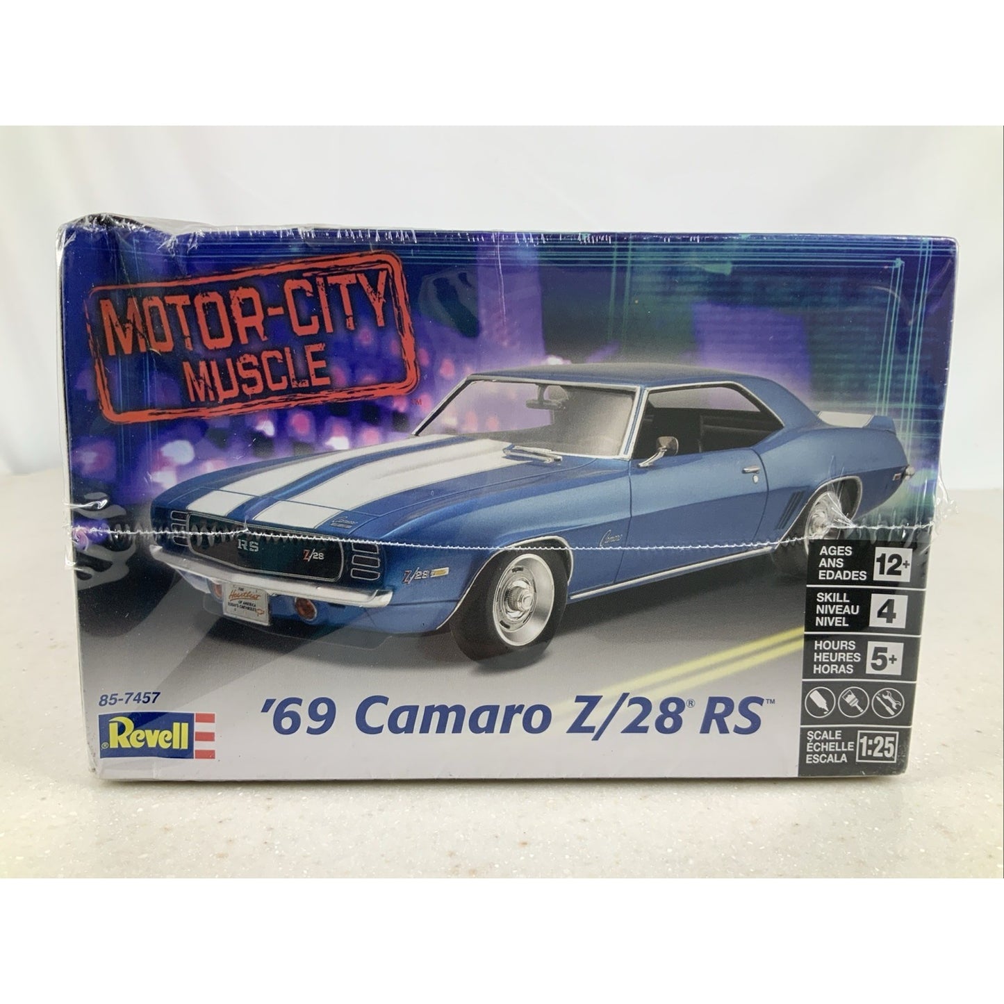 REVELL 1969 Chevy Camaro Z/28 RS 1:25 model kit DISTRESSED BOX