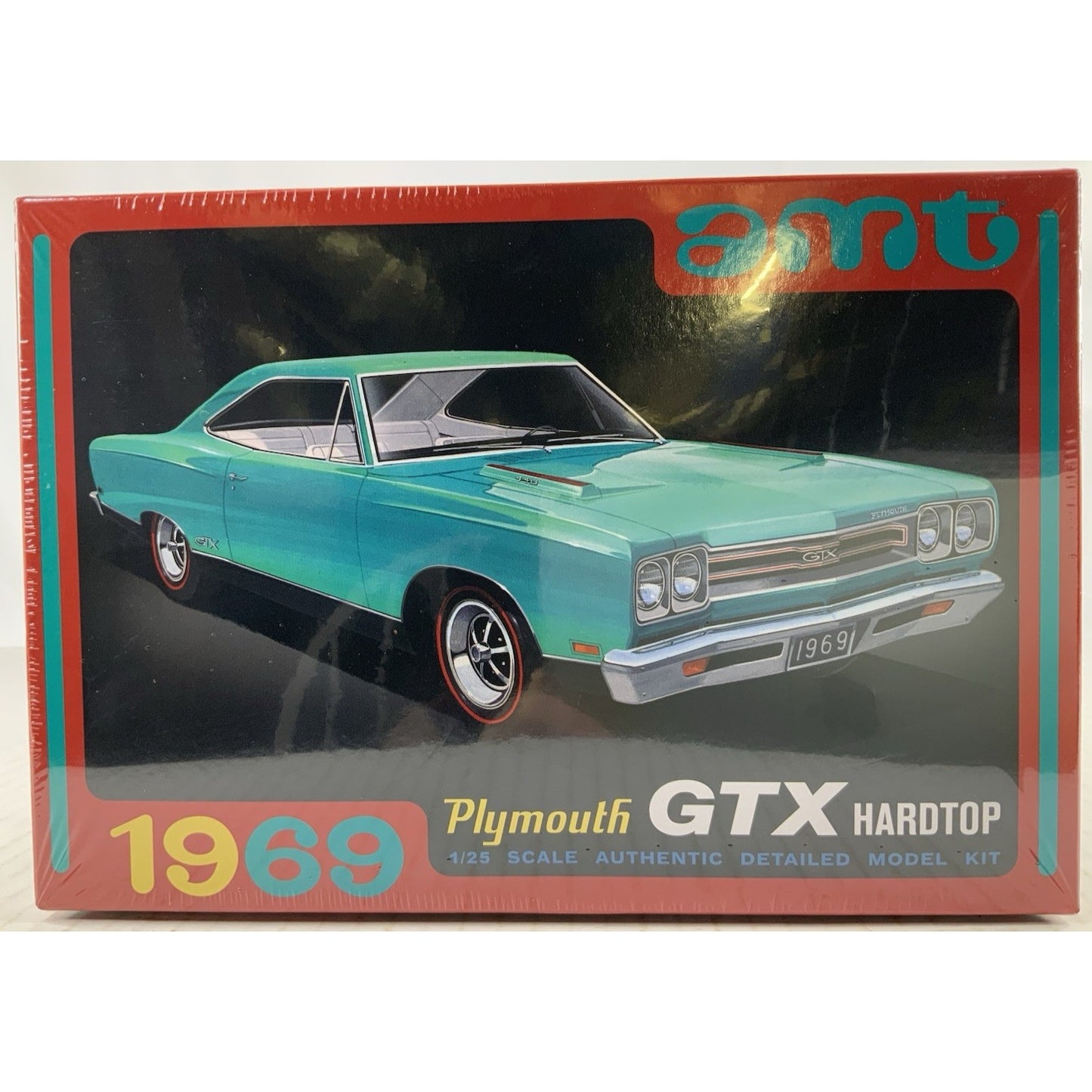 AMT 1969 Plymouth GTX Hardtop 69 1:25 model kit