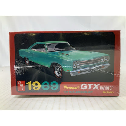 AMT 1969 Plymouth GTX Hardtop 69 1:25 model kit