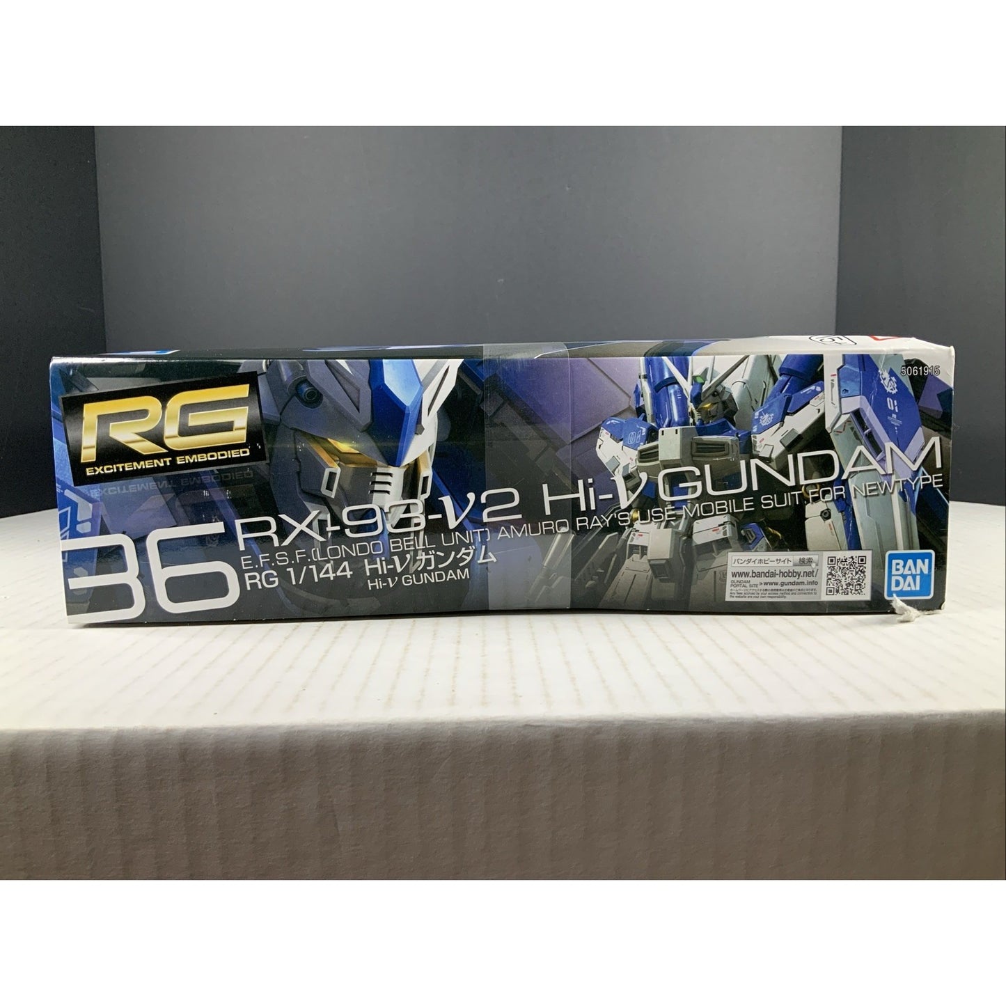 BANDAI RG RX-93-V2 Hi-V Gundam Amuro Ray use 36 1:144 model kit DAMAGED BOX