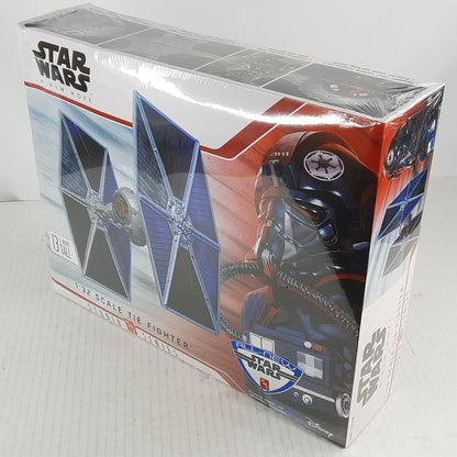 AMT Star Wars TIE Fighter Studio Series 1:32 A New Hope model kit DISTRESSED BOX
