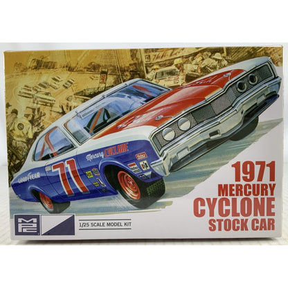 MPC 1971 Mercury Cyclone Stock Car 1:25 model kit