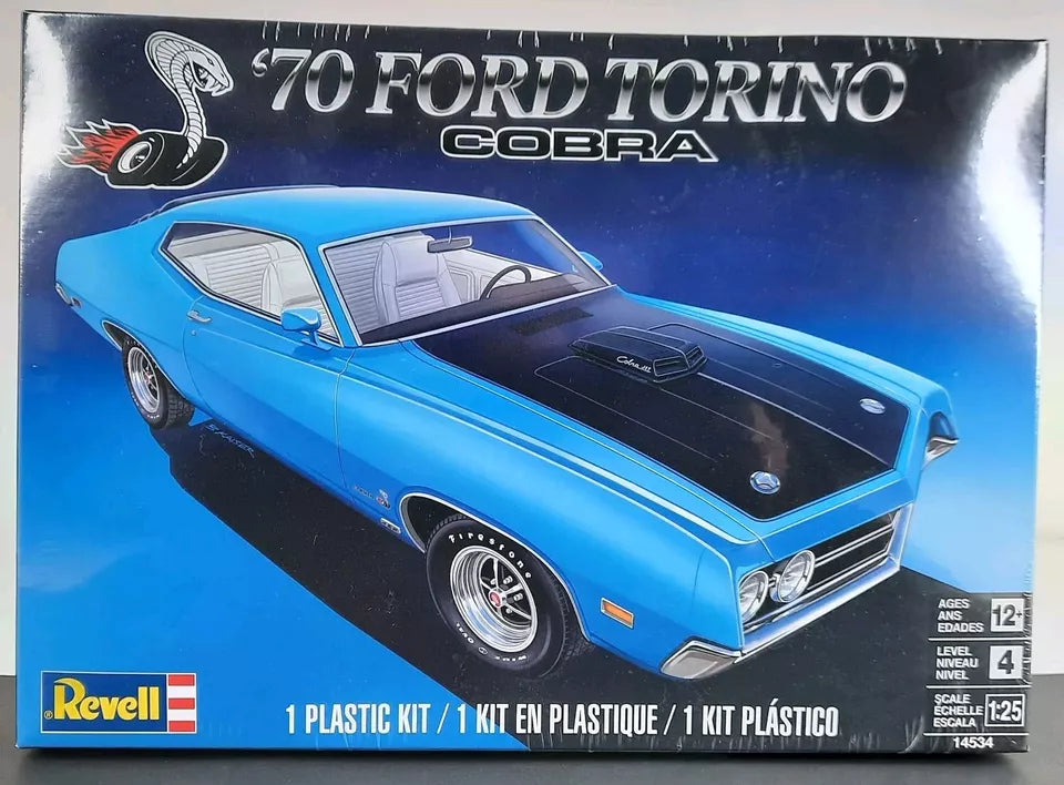 REVELL 70 Ford Torino Cobra 1:25 scale 1970 model car kit 14534