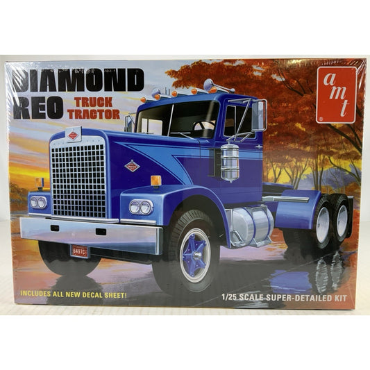 AMT Diamond Reo Truck Tractor 1:25 model kit