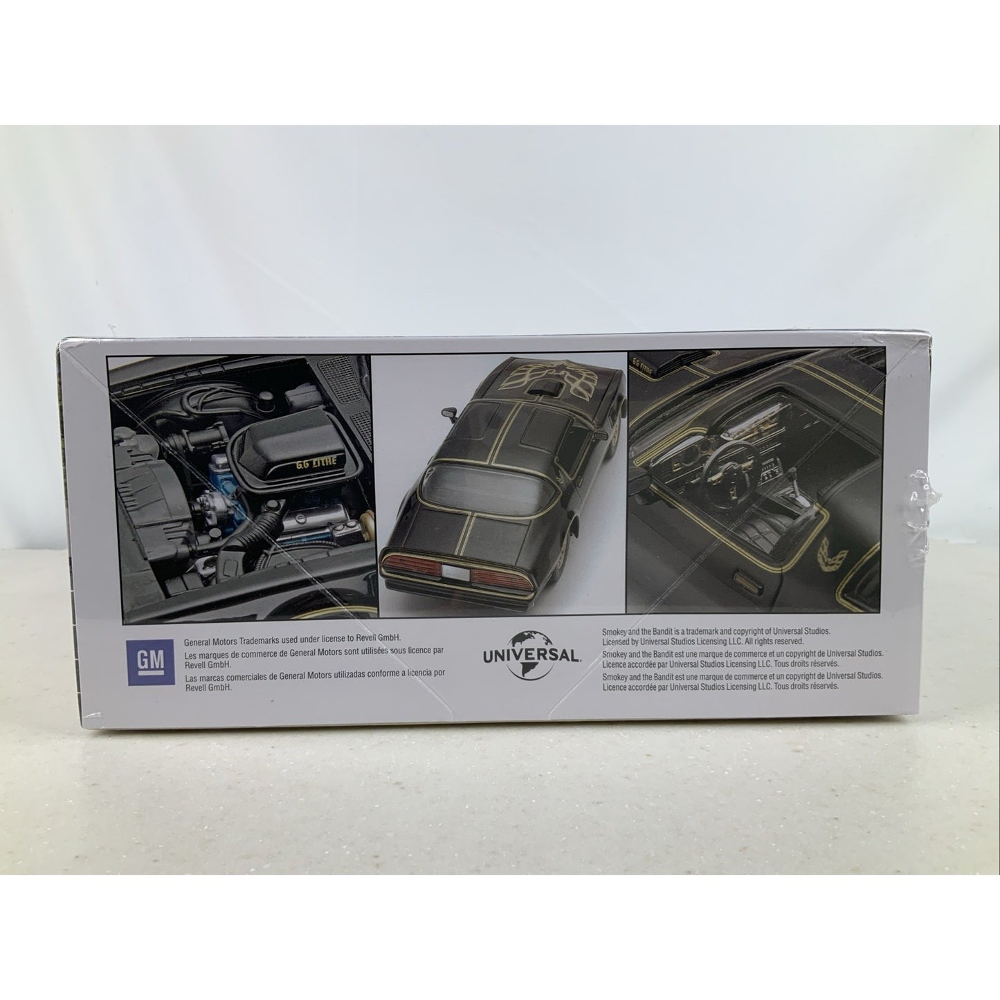 REVELL Smokey & the Bandit 77 Pontiac Firebird 1977 model kit DISTRESSED BOX