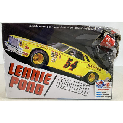 AMT Lennie Pond 1974 Chevy Malibu 1:25 model kit DISTRESSED BOX