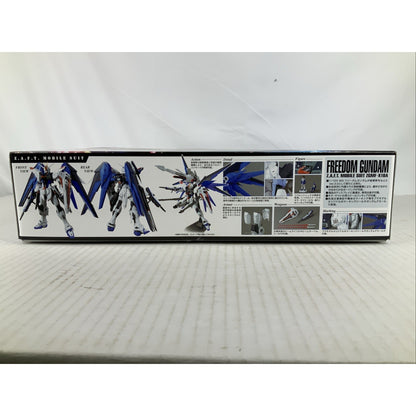 BANDAI MG Freedom Gundam Ver. 2.0 ZGMF-X10A 1:100 model kit DISTRESSED BOX