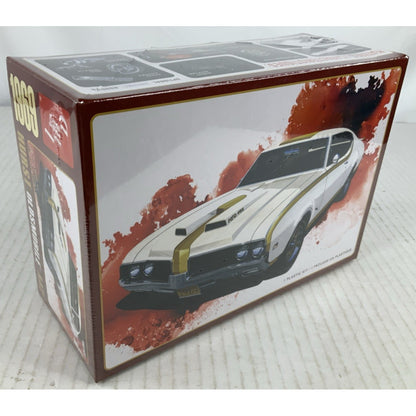 AMT 69 Hurst Olds 442 Cutlass 1969 Oldsmobile 1532 1:25 model kit